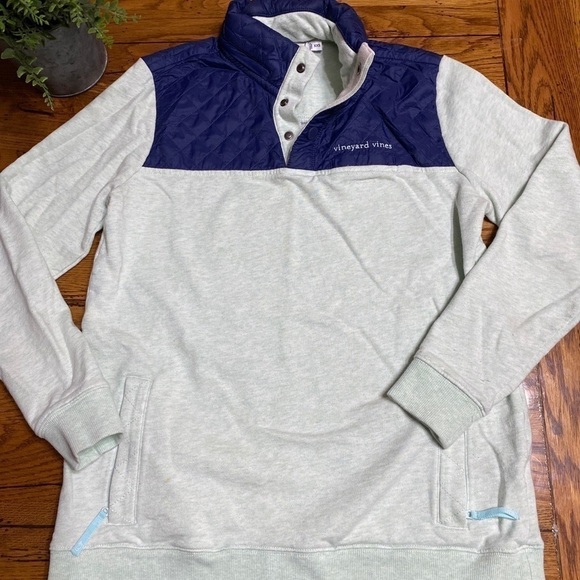 Cwomens VINEYARD VINES PERFORMANCE Snap Shi… - Picture 6 of 10